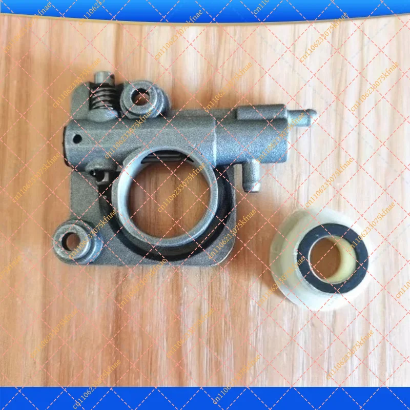 

Chainsaw Auto Oiler Assembly C022000020, for Echo CS-360TES / CS-420ES & Shindaiwa