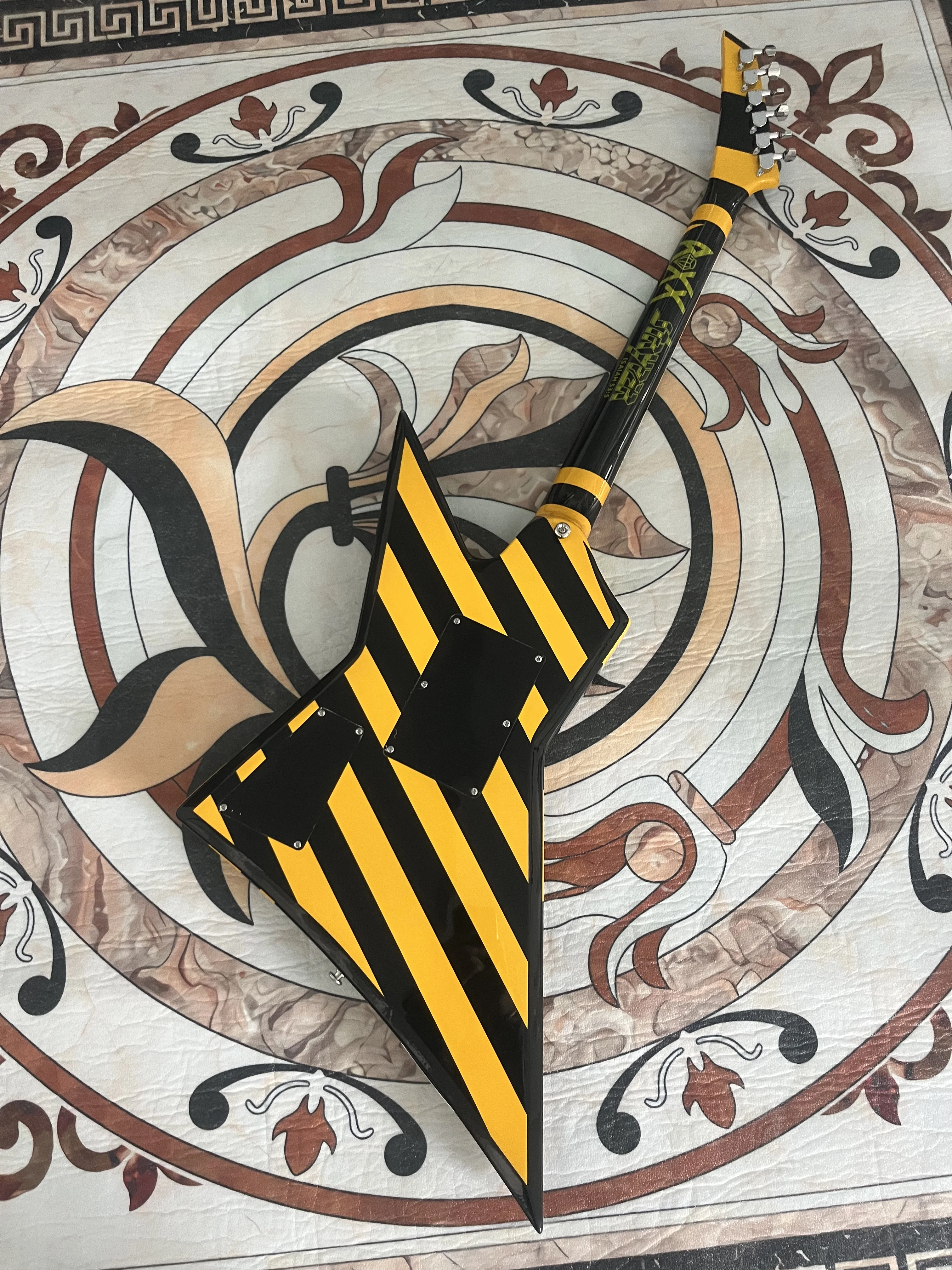 Chinese Electric Guitar  Yellow And Black Color Explorer Jack Tremolo System 6 String