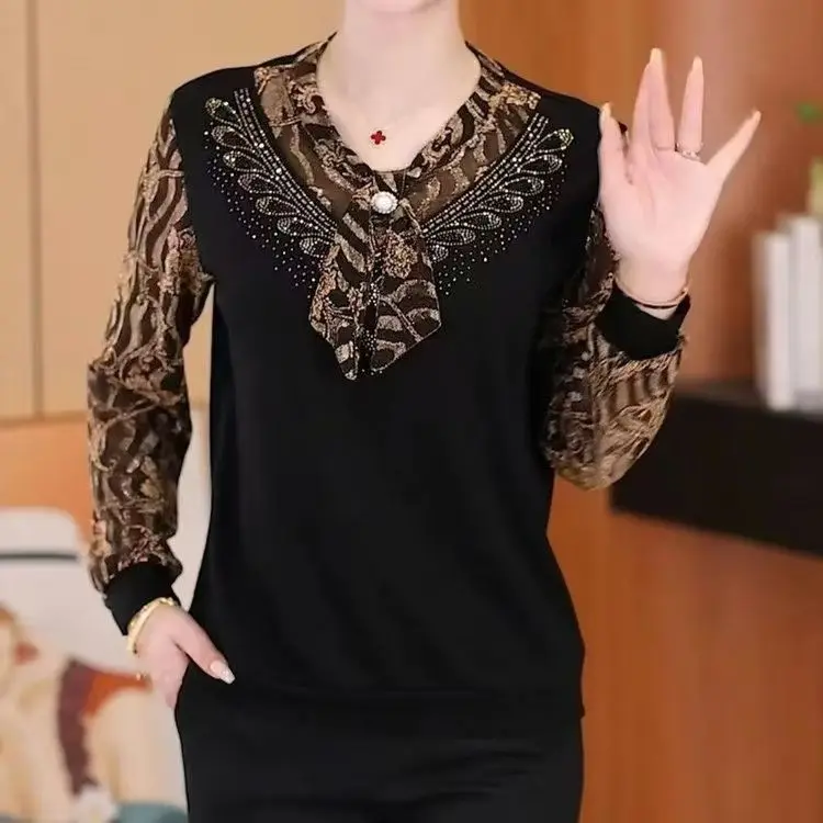 

Elegant Rhinestone Patchwork Base Layer Long Sleeve T-Shirt