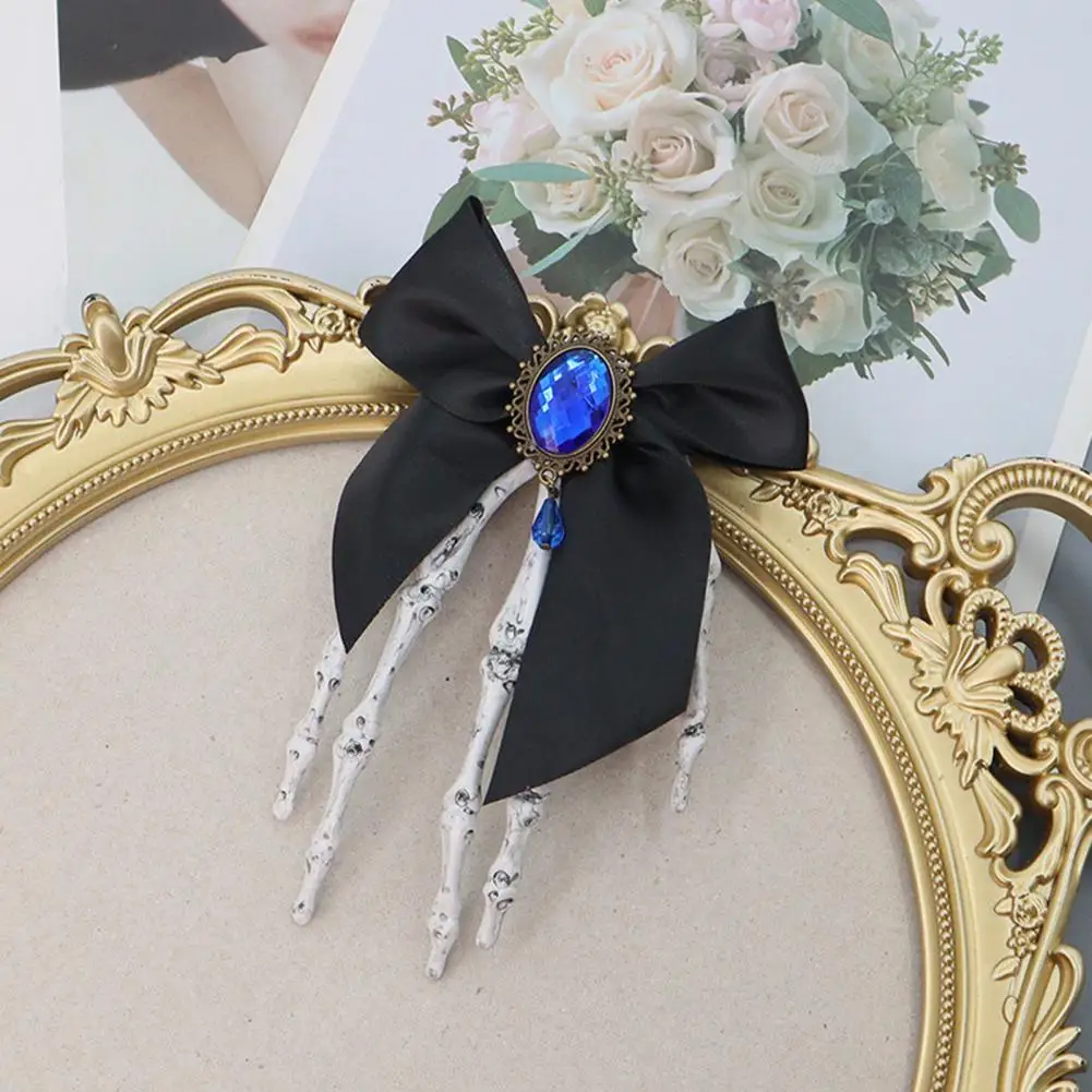 

Statement Hair Accessory Hair Accessory Skull Claw Hair Accessories for Girls Halloween Skeleton Hand Clips with Bowknot Faux