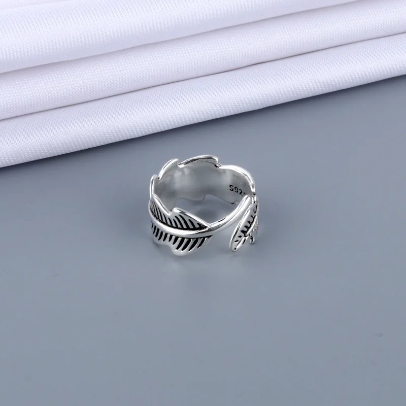 New Retro Jewelry Personality Fashion 925 Sterling Silver Atmosphere Vintage Feather Leaf Exquisite Opening Rings R244