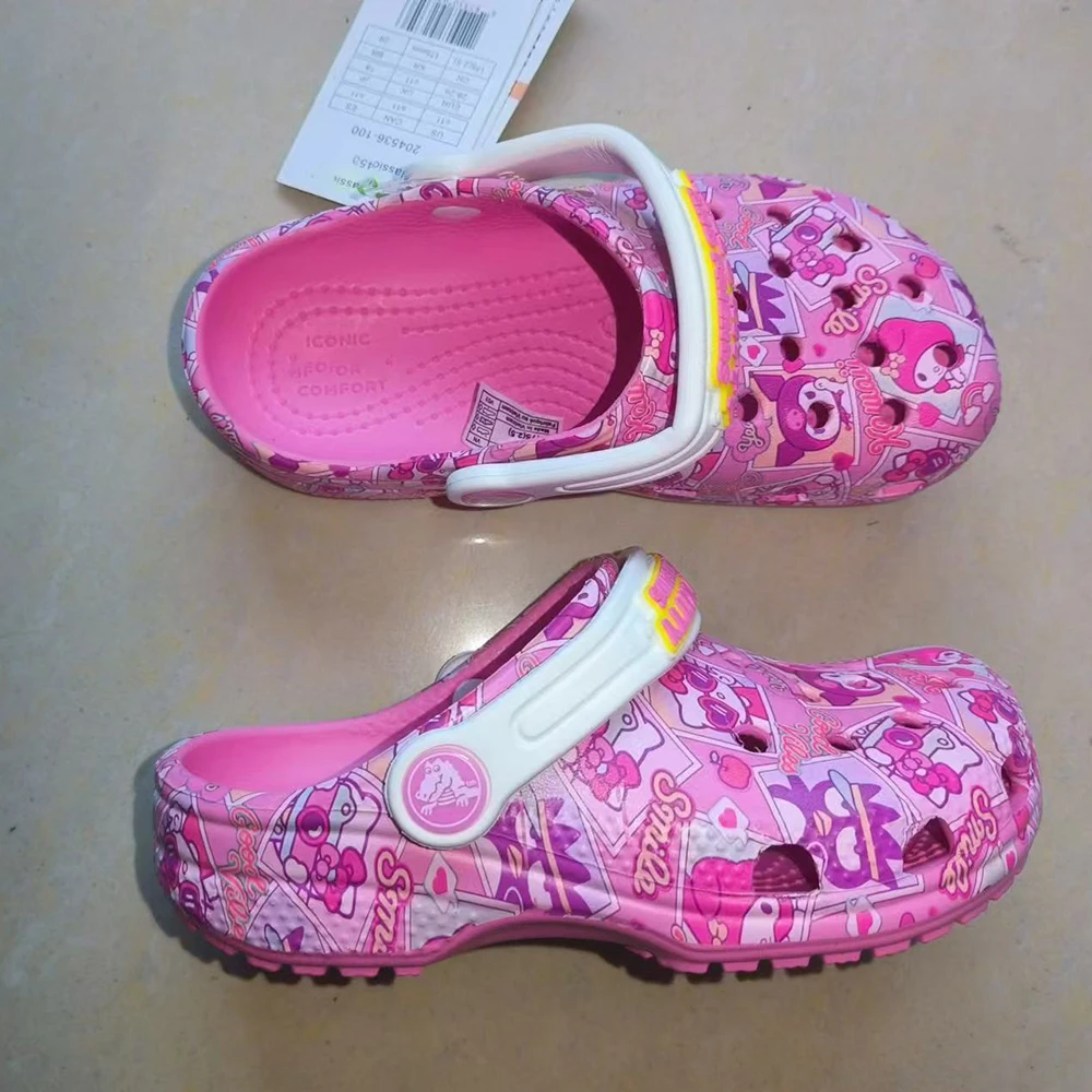 Pantofole per bambini Hellokitty Kuromi Melody Summer Girls Cartoon pantofole per bambini antiscivolo con suola morbida sandali con punta avvolgente