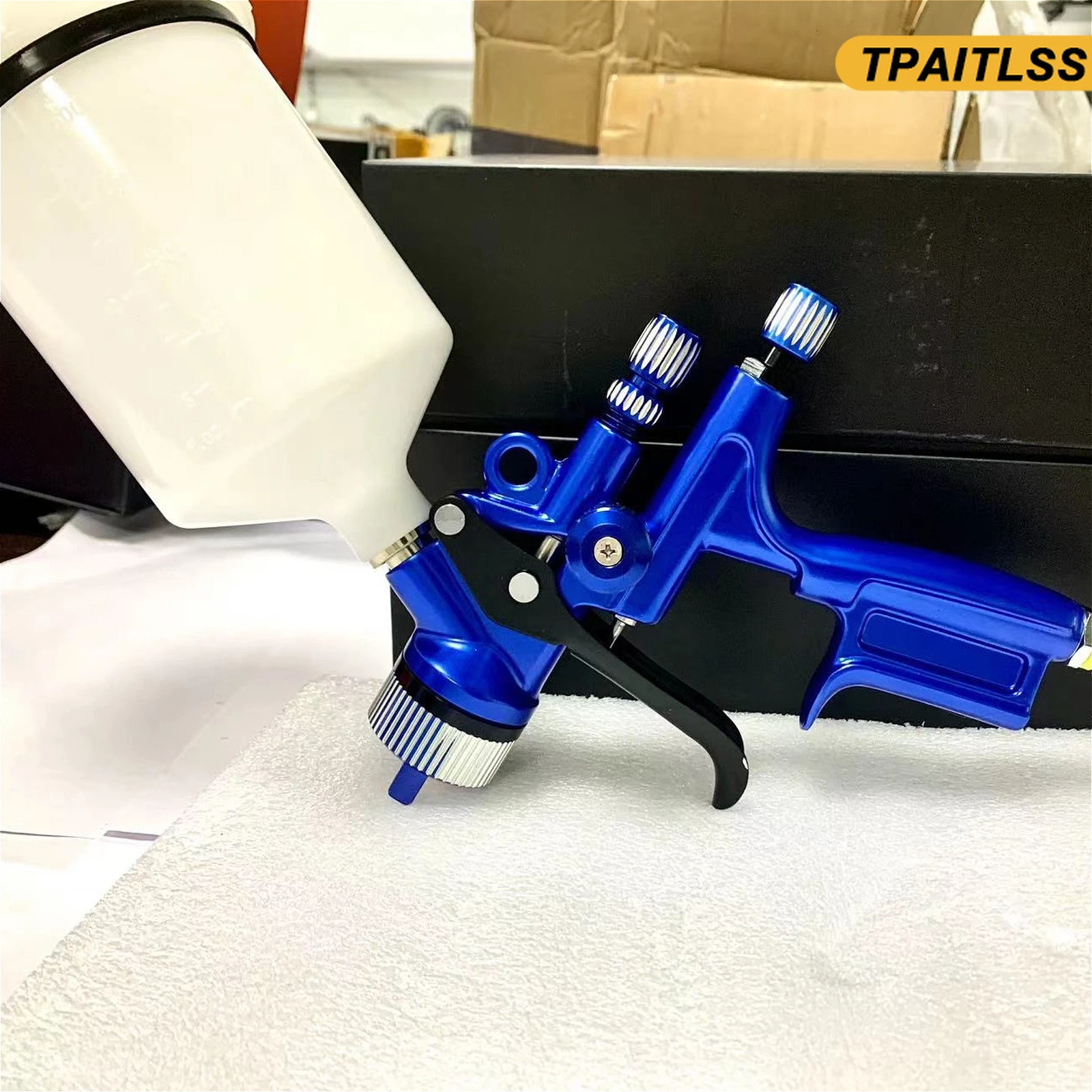 Automobile Spray Gun Blue HVLP Gravity 5200B with 1.3mm Nozzle and 600ml cup