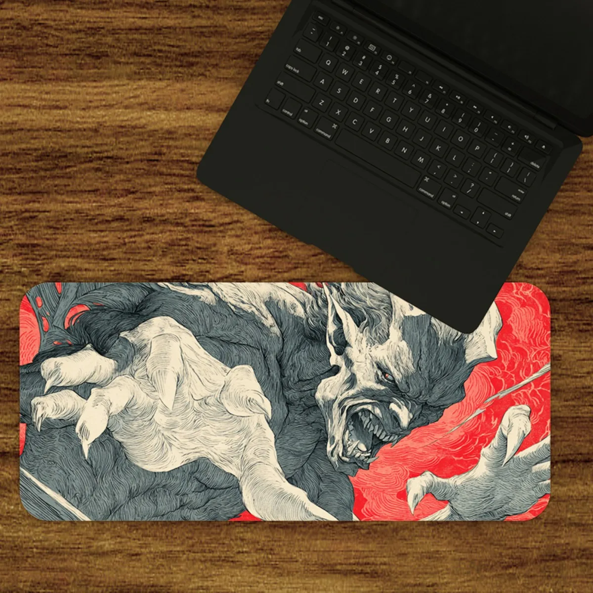 Tapete de mesa para jogos Red Demon Art: base de borracha antiderrapante e superfície de poliéster premium, estética gótica moderna para PC/espaço de trabalho doméstico