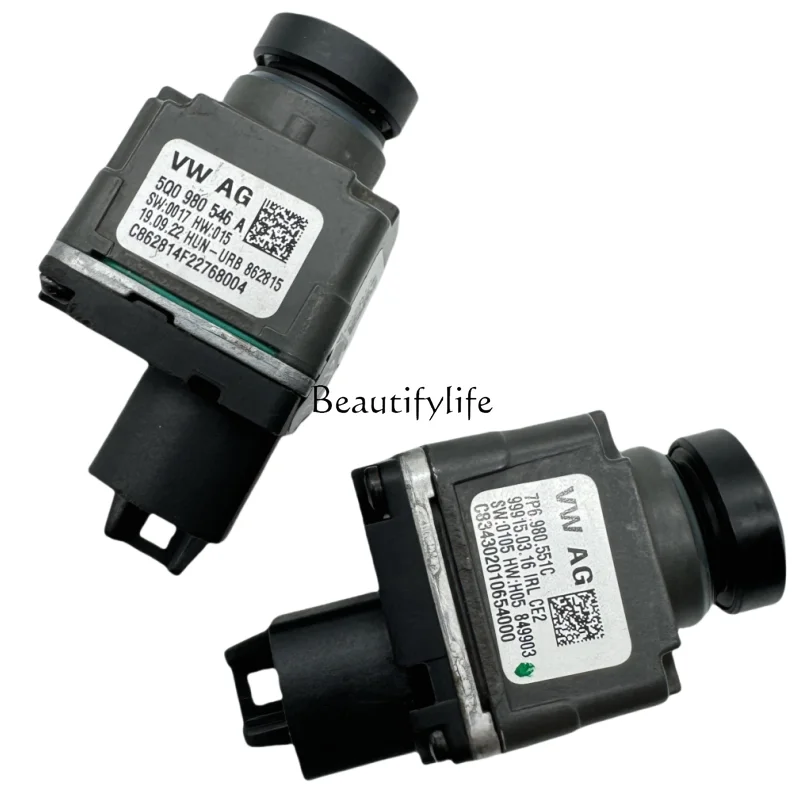 

*parts and accessoriesOriginal reversing camera numbers 5Q0980546A and 7P6980551C,