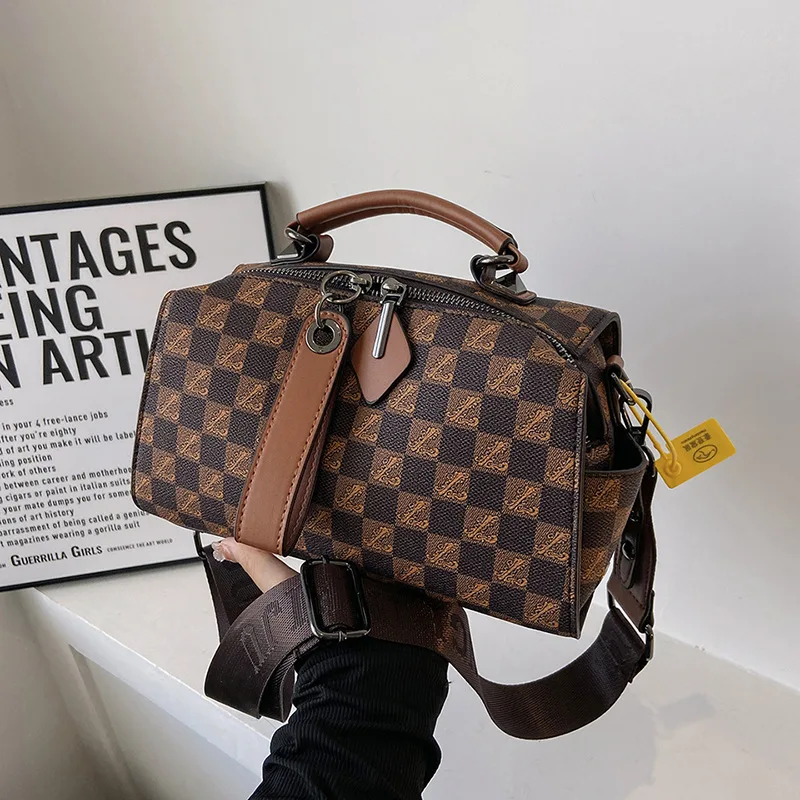 New Women's Handbag Fashionable and High Quality Women's Crossbody Bag Advanced and Versatile Large Capacity Women's Bag