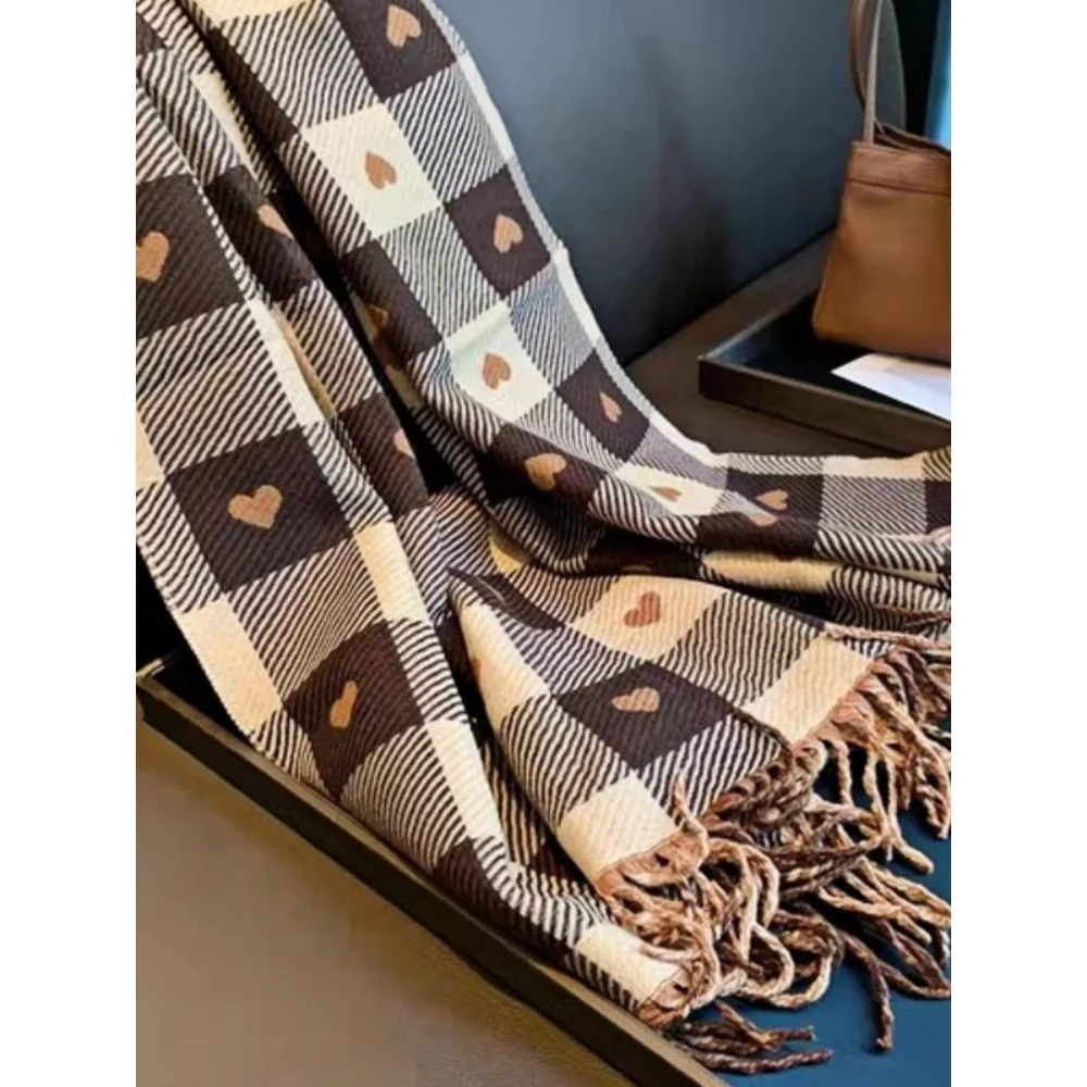 

Шарф с узором в клетку и сердечки, украшенный кисточками, элегантная мягкая теплая толстая шаль для женщин и мужчин, модные аксессуары для осени и зимы