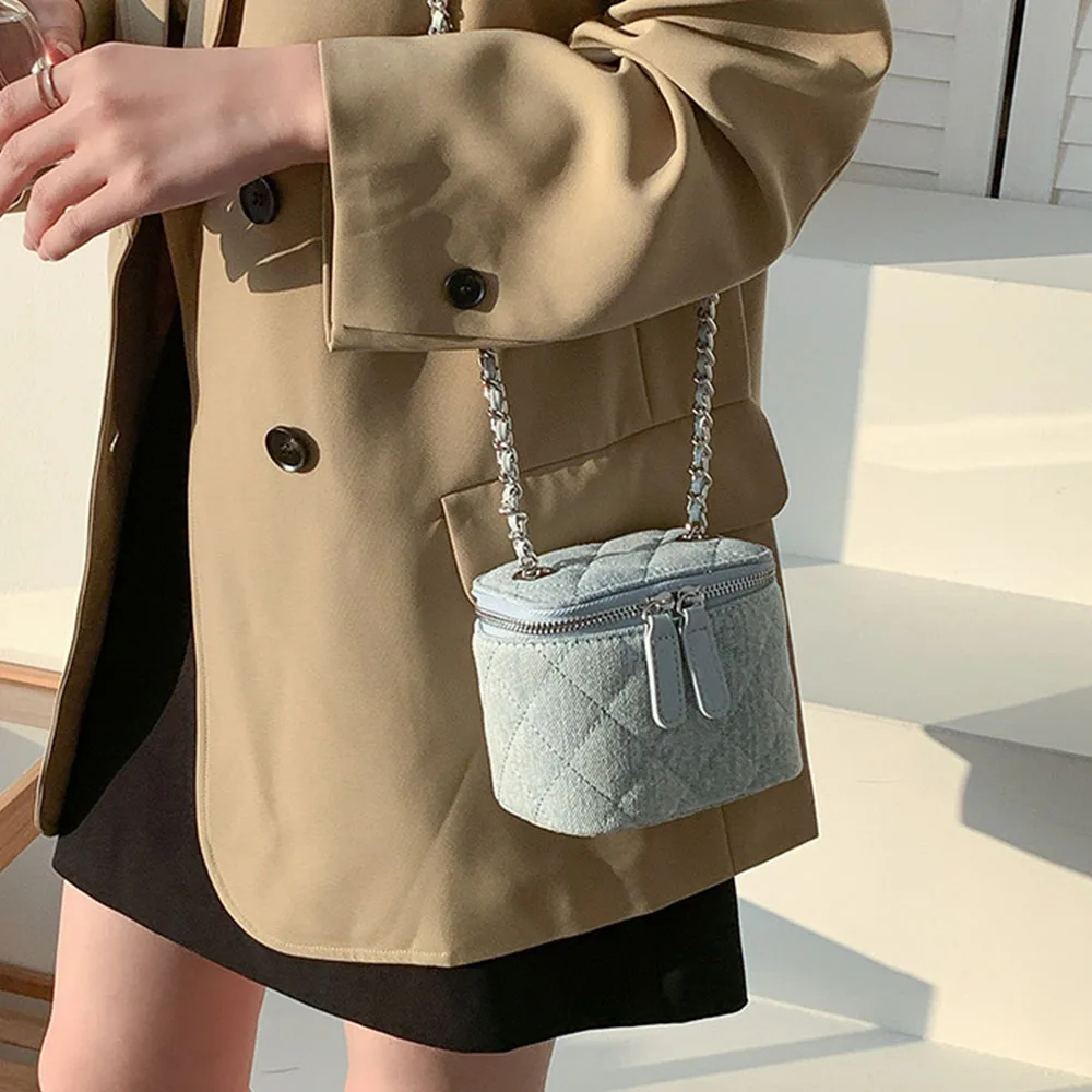 

Small Quilted Box Crossbody Purse For Women Designer Demim Mini Top Handle Pouch Bag With Metal Chain Strap