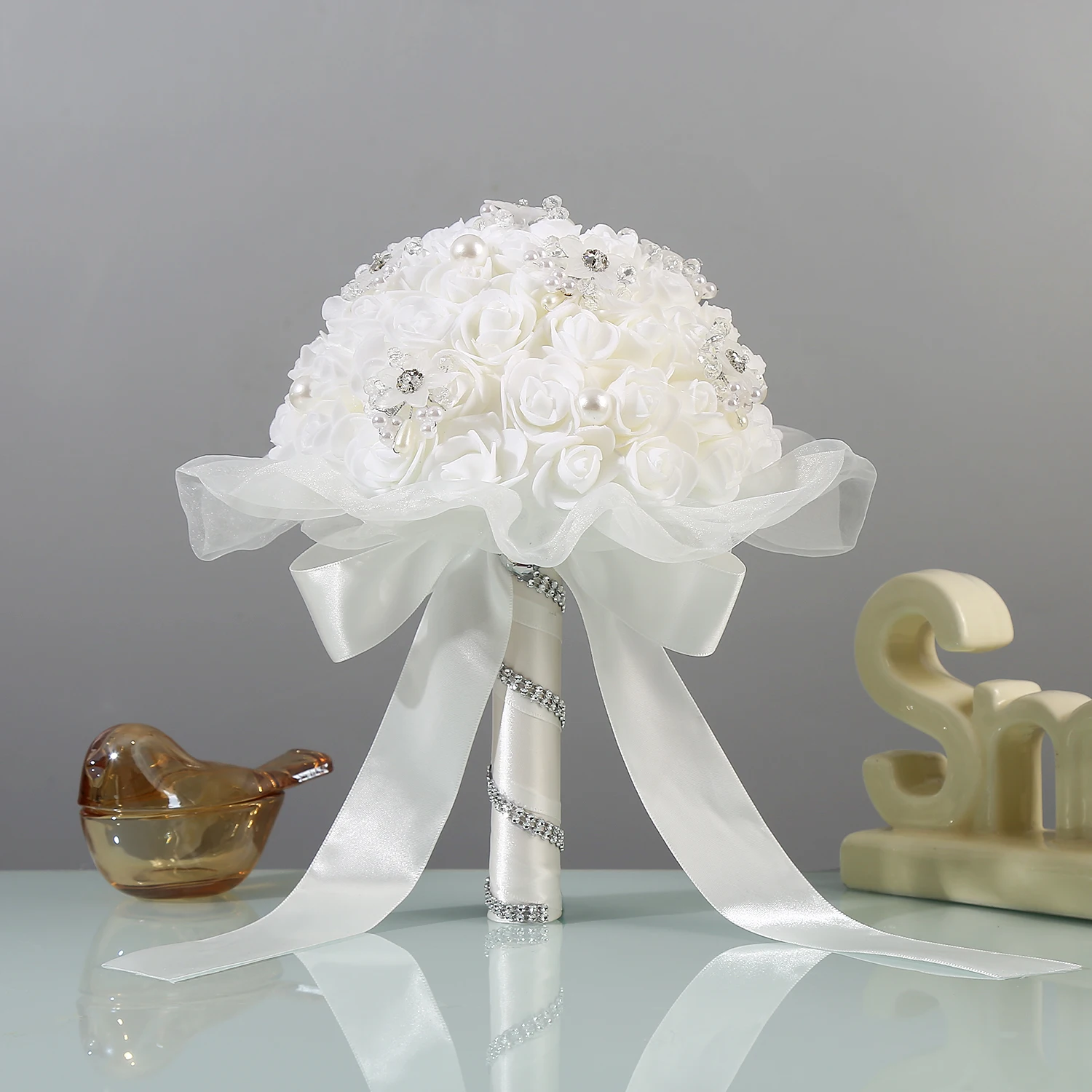 buque-de-noiva-simples-e-elegante-para-casamento-arranjo-floral-de-mao