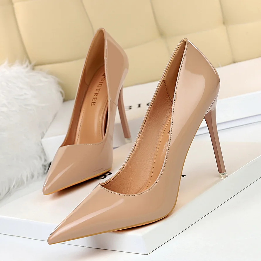 

BIGTREE Patent Leather Concise Women's Shoes Pointed Toe Office High Heels Pumps Women Sexy Party Wedding Shoes Shallow Nude Red