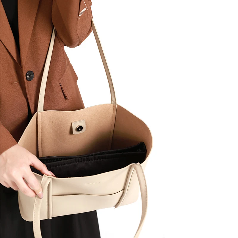Elegant Genuine Leather Tote Bag Durable Large Capacity Office Shoulder Bags for Women Work Business Everyday Use