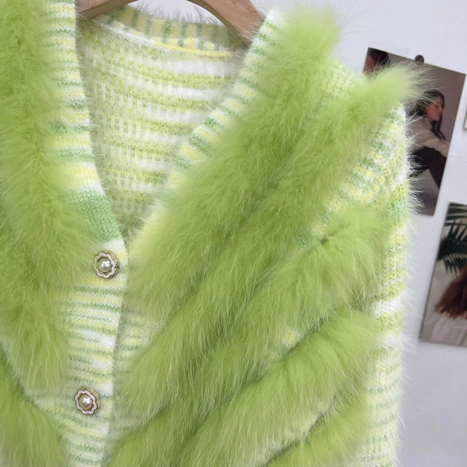 Autumn and Winter New Fur Coat Women's Ultra Short Fox Hair Car Stripe Knitted Sweater Youth Cardigan Mahi 2023