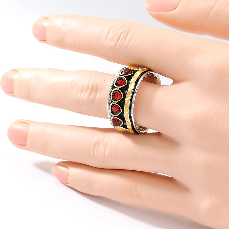 Vintage Romantic Heart Red Synthetic Zirconia Two Tones Wide Ring for Women Delicate Charm Banquet Anniversary Jewelry Accessory