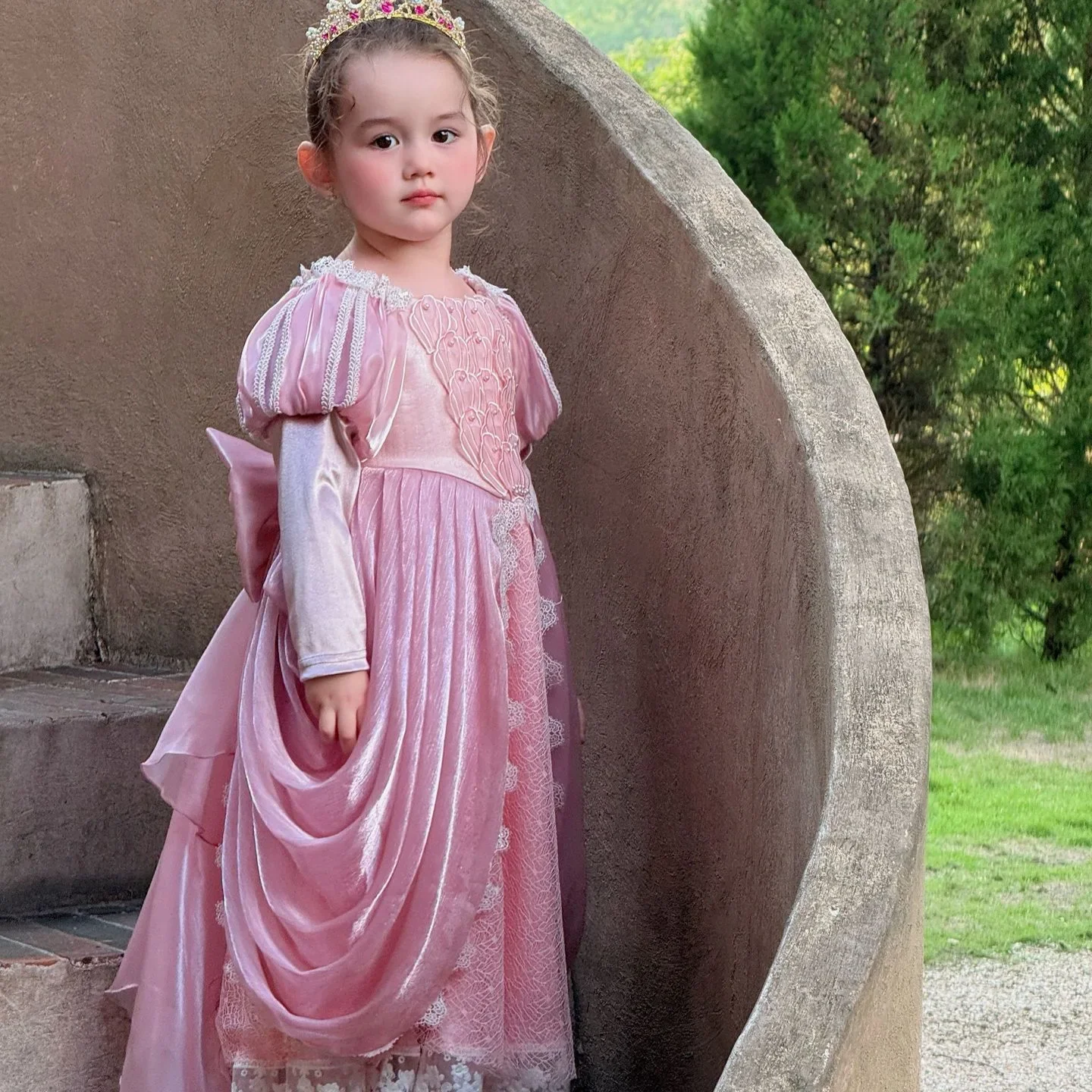 

New Autumn Winter Palace Style Baby Girl Princess Dresses Lace Puff Sleeves Festival Birthday Party Elegant Dress For Girls kids