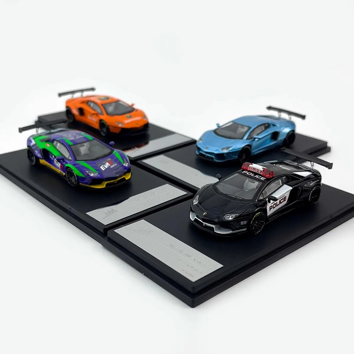 نموذج سيارة King Model 1:64 LP700 Aventador LBWK مصنوع من خليط معدني
