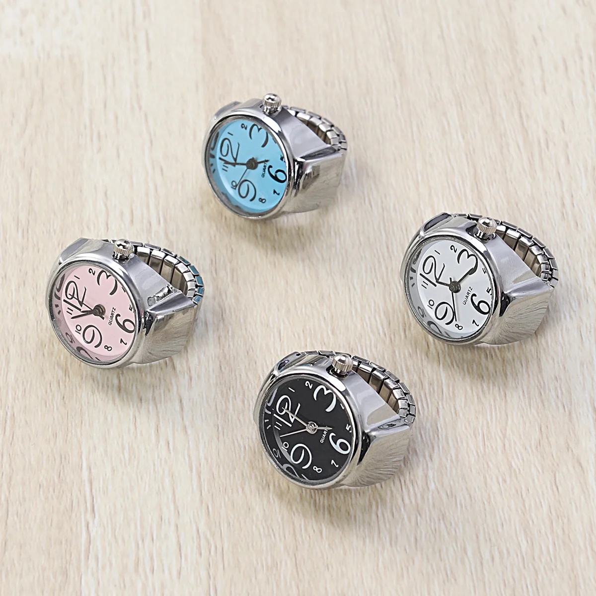 ساعة كوارتز مرنة مبتكرة بحلقة إصبع بيضاء أنيقة وإكسسوارات شخصية هدية للأصدقاء تصميم رائع فريد من نوعه #4