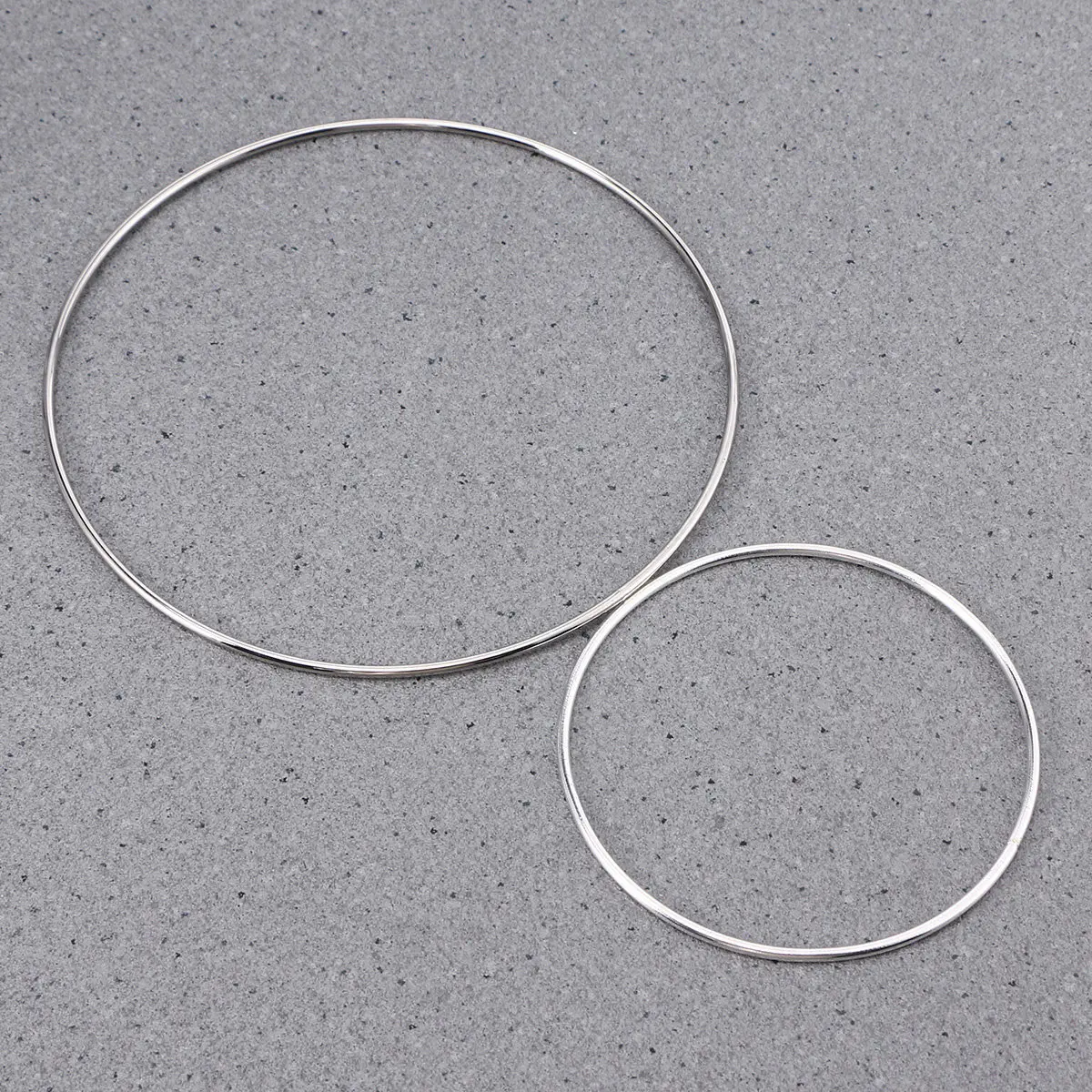 5 Anillos Metálicos para Manualidades, Aros de Hierro para Atrapasueños, Plateados, Tamaños Surtidos, para Accesorios de Macramé, Decoración del Hogar, Atrapasueños