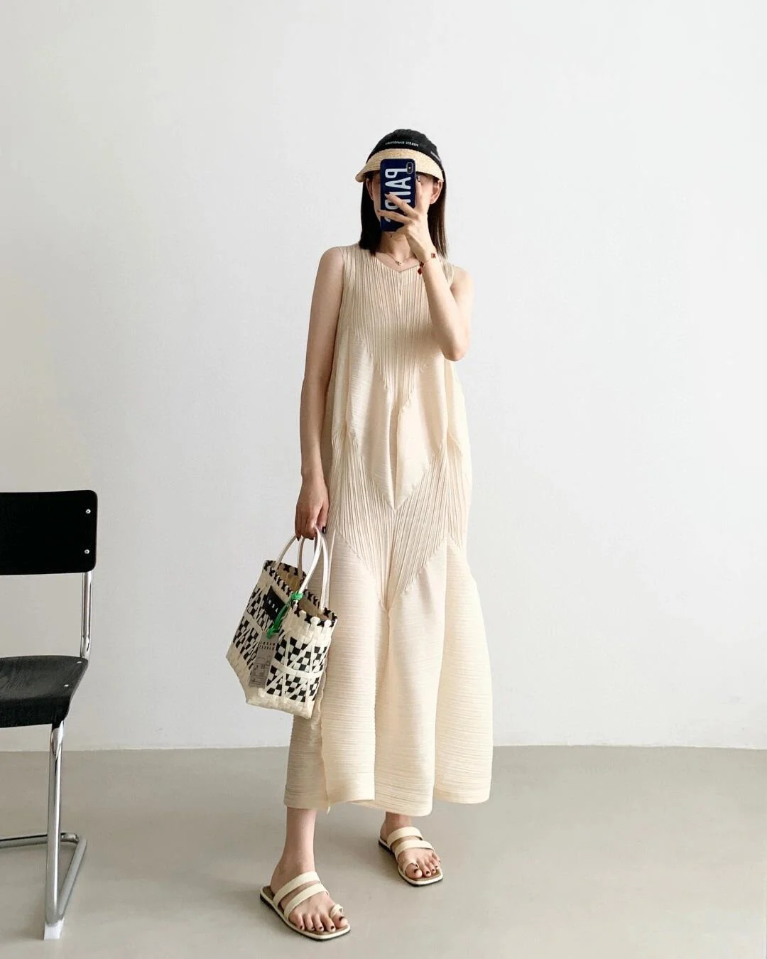 Miyake Pleated Solid Color Dress 2025 Summer New Thin Loose Temperament Sleeveless Undershirt Bud Dress