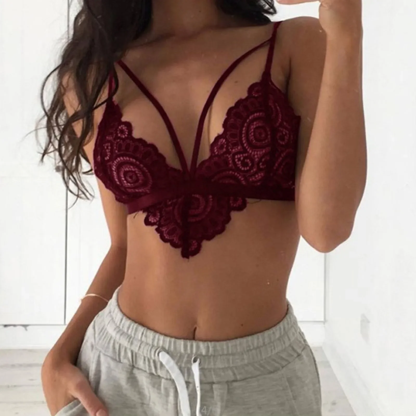 

Female Underwear Lace Floral Bralette Bralet Bra Bustier Crop Top Cami Unpadded Tank Sexy Deep V Lace Bra Sujetadores Sexys