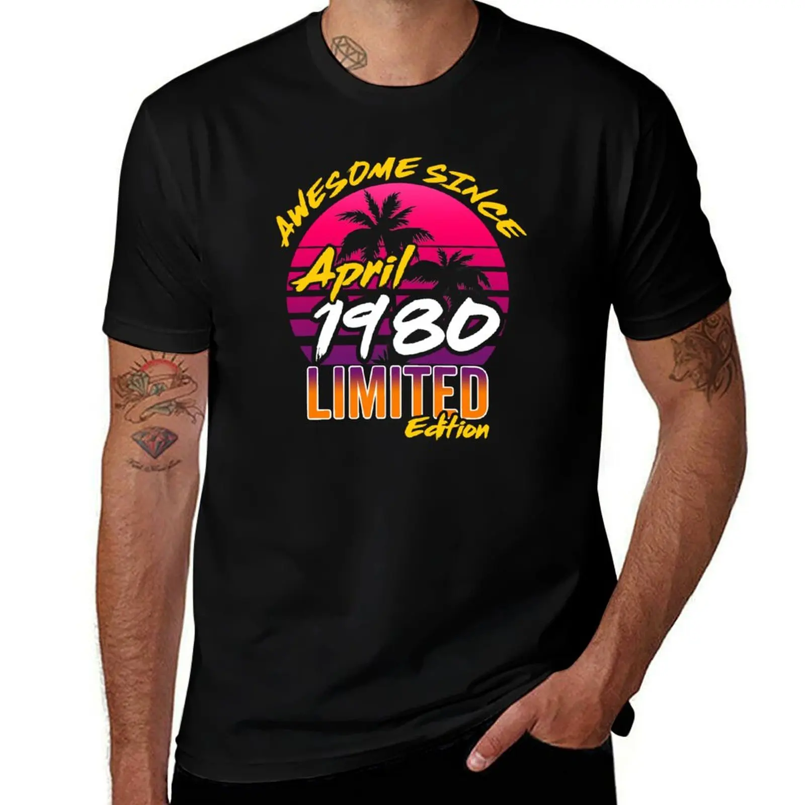 Awesome Since April 1980 Made In 1980 April 1980 Limited Edition T-Shirt Stylish Print Short Sleeve Tee T-Shirt