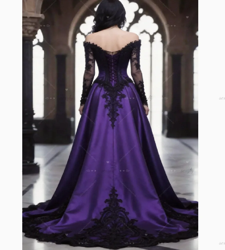 Vestidos de Novia Góticos Alternativos Color Morado Berenjena con Sobrevestido, Vestido de Novia Medieval Vintage con Hombros Descubiertos, Encaje Negro y Manga Larga