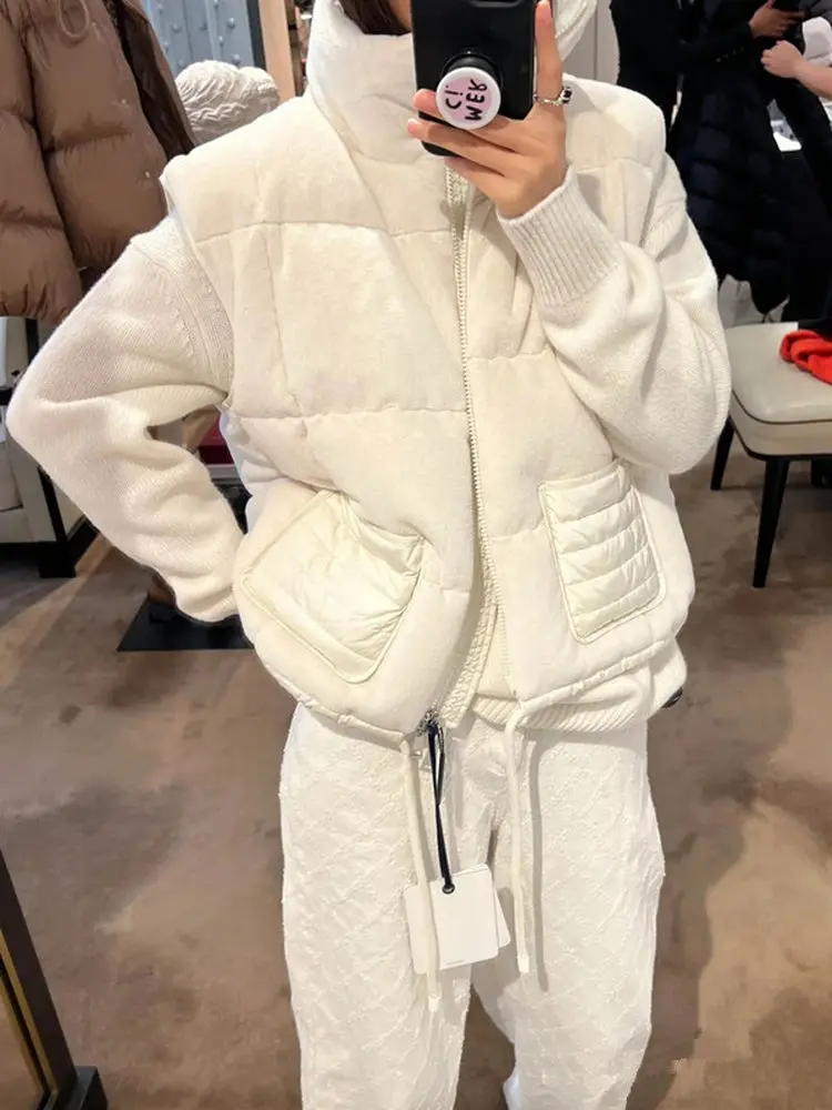 2025 Autumn/Winter Luxe Plush Stand-Collar Zip-Front Padded Down Vest with Pockets for Warmth