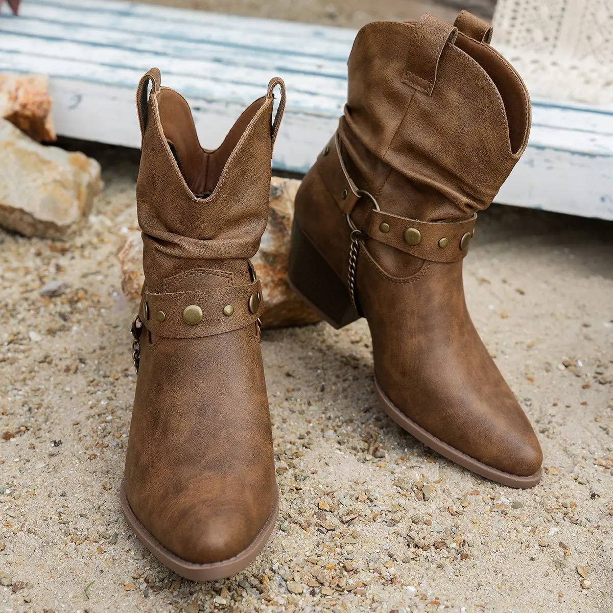 

Retro Brown Ankle Boots for Women Fashion Pu Leather Fold Rivet Chain Western Boots Pointed Toe Wedge Knight Boots botas mujer