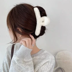 Koreaanse Stijl Pluche Herfst Winter Haarklauw Vrouwen Elegante Faux Bont Haarspelden Barrette Krab Hoofddeksels Haarclip Accessoires Vrouw