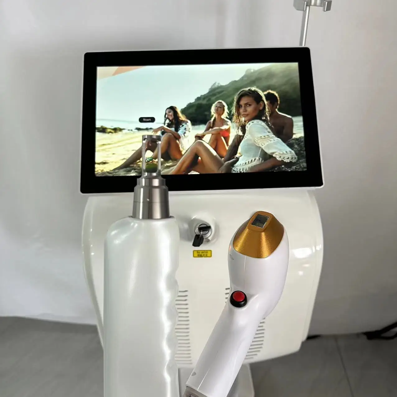 

3500W Soprano Titanium 3 Wave 755 808 1064nm Diode Laser Hair Removal Machine Freezing Point Permanent Painless Hair Removal