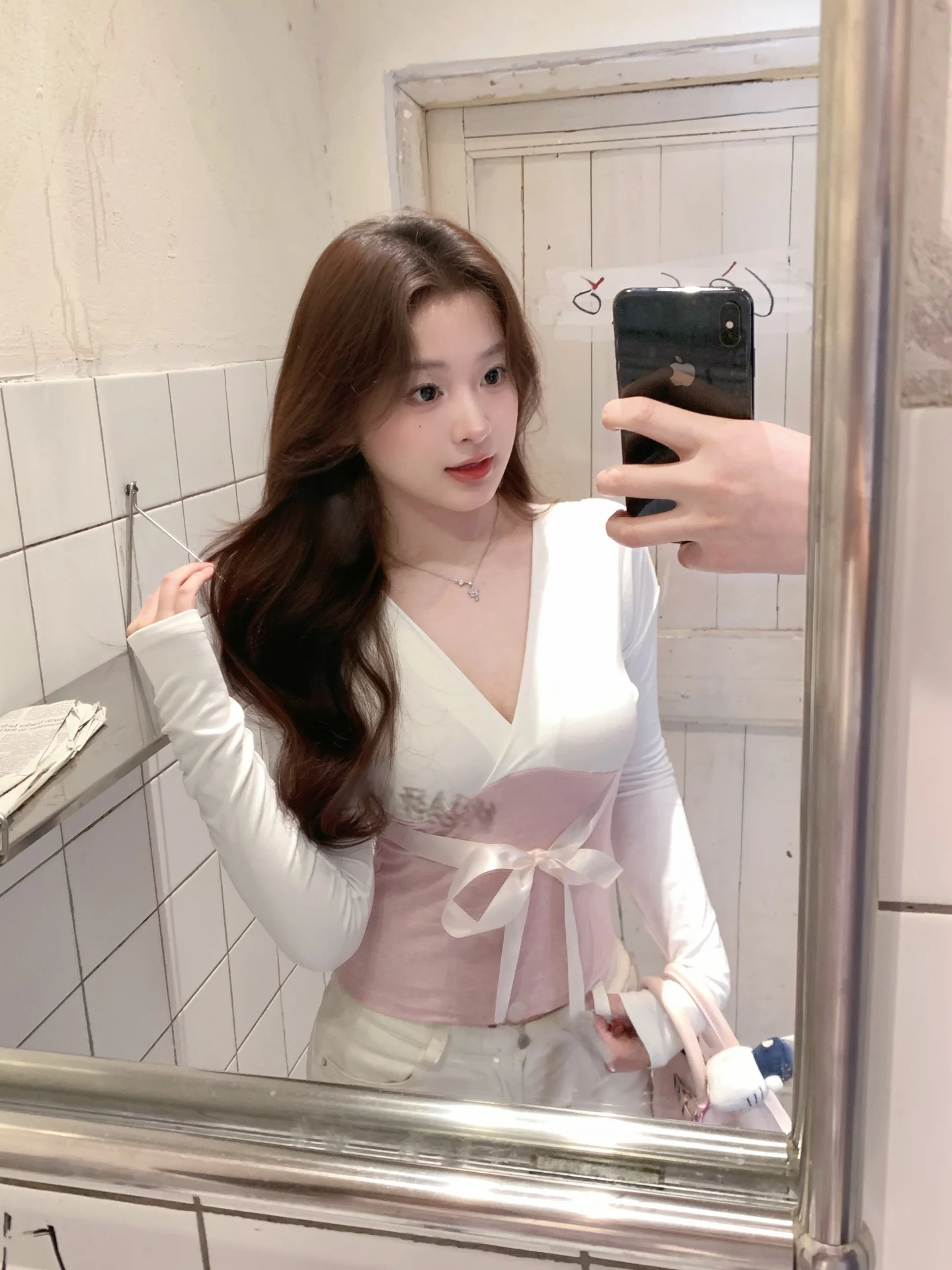 

Женская футболка Banana V-ne Long Sve Slim Fit, осенне-зимняя, однотонная, с завязками на талии, базовый слой