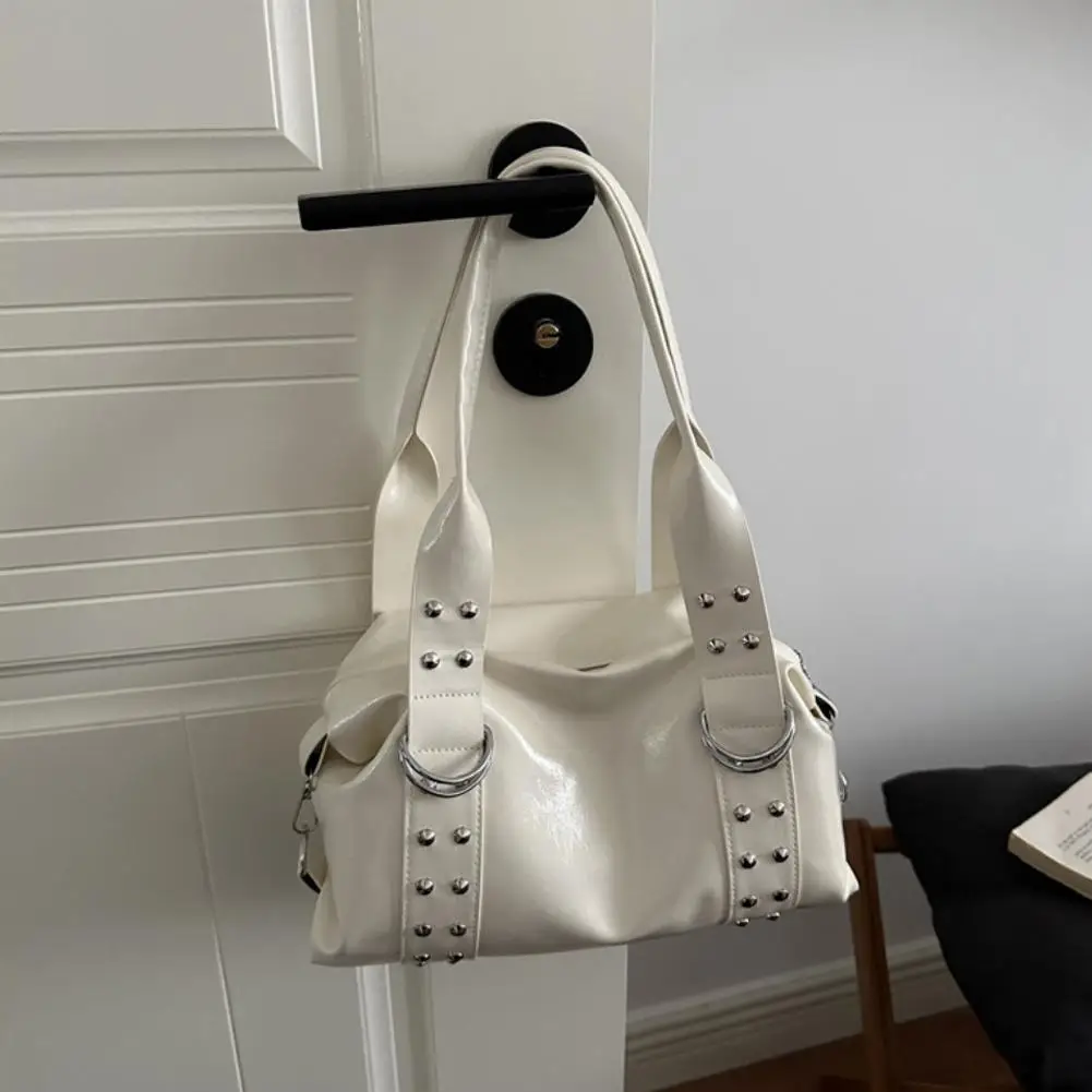 Y2K Punk Handtasche mit Nieten für Damen, aus Kunstleder, große Kapazität, Schultertasche, Vintage-Mode, Boston-Tasche, Umhängetasche für den täglichen Gebrauch. – Detail 25