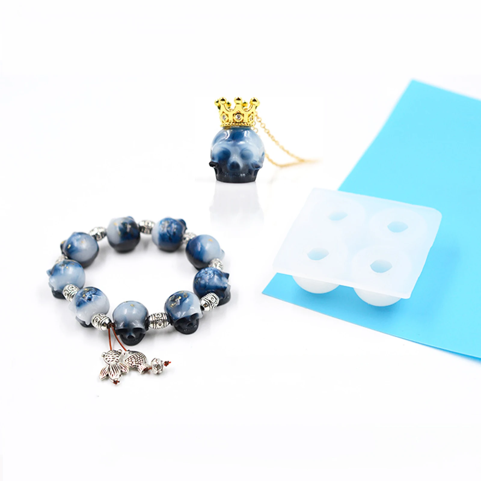 

Halloween Skull Plaster Molds Jewelry DIY for Making Pendant with Holes White Silica Gel