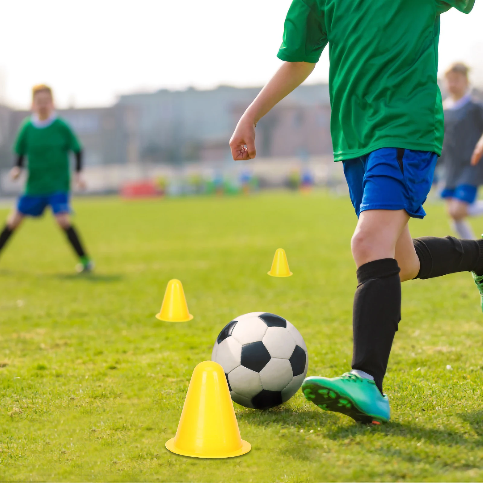 

1 set Plastic Traffic Cones Mini Football Training Logo Barrels Small Marker Colored Sports Child Portable Durable Gym Signs
