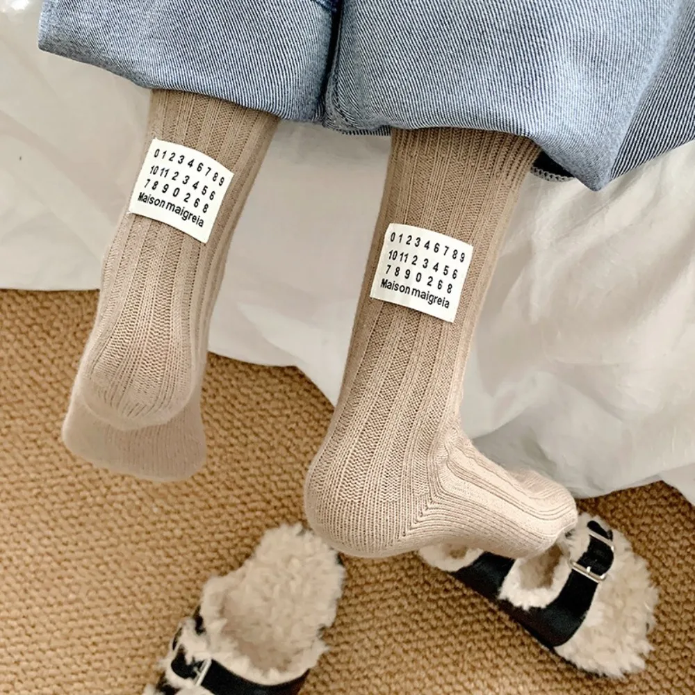 New Middle Tube Knitted Socks Keep Warm Cotton Women's Sock Cloth Label Mid-tube Sock Winter