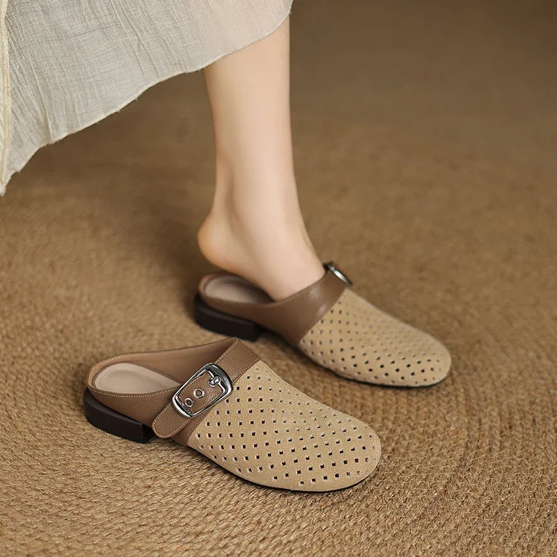 

Новинка 2023 года, летние женские сандалии из натуральной кожи, размер 22-24,5 см, женская обувь из воловьей кожи + свиной + овчины с пряжкой, мюли с круглым носком и вырезами