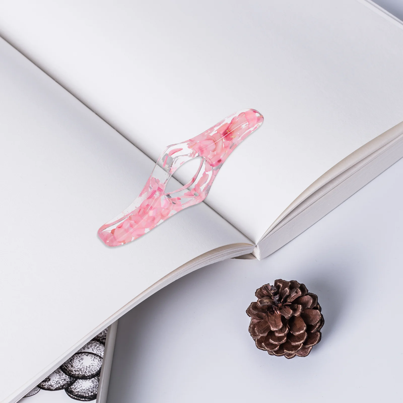 

Plastic Thumb Book Support Strong Reading Holder Book Page Opener Portable Page Holder Reading Accessory