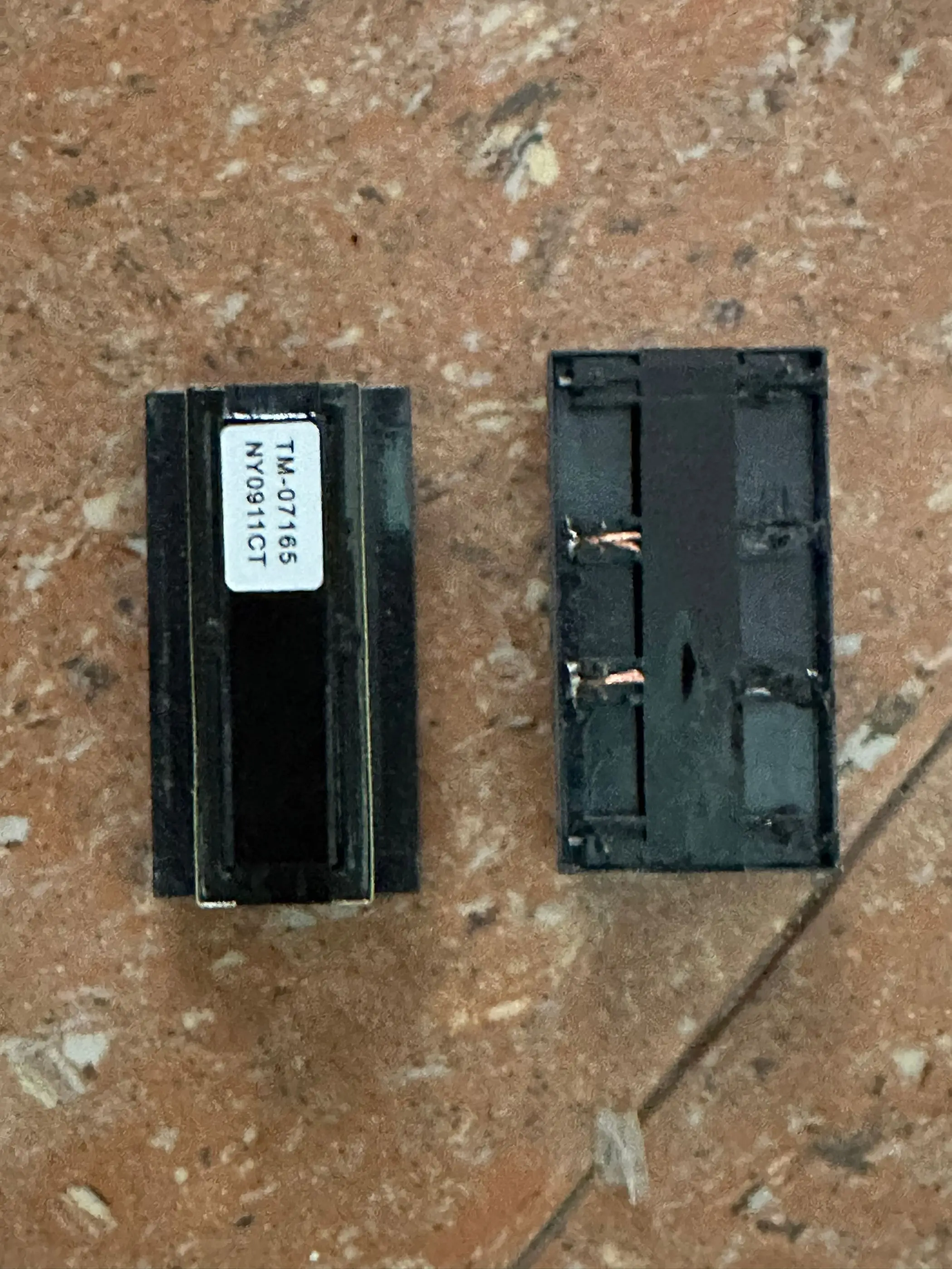 

2PCS Original 22-inch power board transformer TM-07165 High voltage pack TM-07165