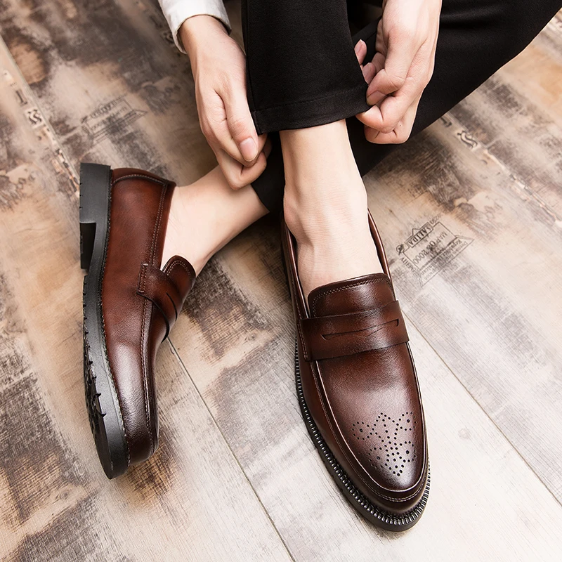 Fashionable British Men\'s Trendy Shoes Classic Brown Men\'s Low Cut Loafers Versatile Business Commuting Shoes Elegant Work Shoes