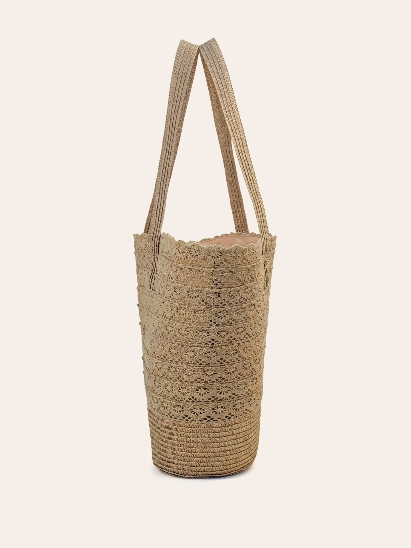Retro Artistic Style Large Capacity Straw Woven Fairy Lace Casual Shoulder Beach Bag for Commuting And Vacationing