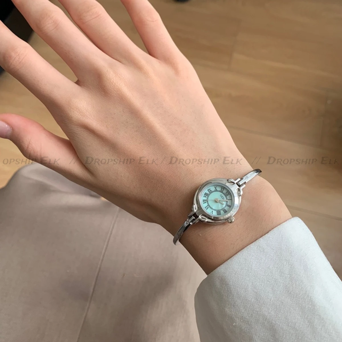 ساعة نسائية كلاسيكية قرص صغير فضي أزرق قرص صغير تصميم عصري سوار سلسلة ساعة هدية Reloj De Mujer