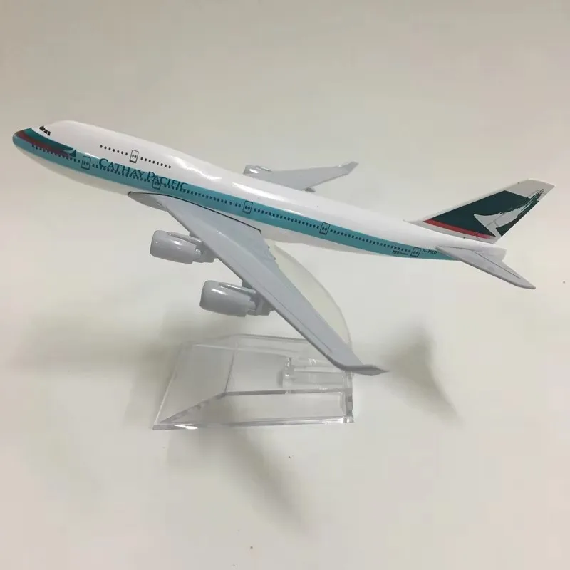 

16CM 1:400 Scale 747 Alloy Metal Aircraft Model Hong Kong Cathay Pacific B747 With Aircraft Stand Collectible Gift Display Model