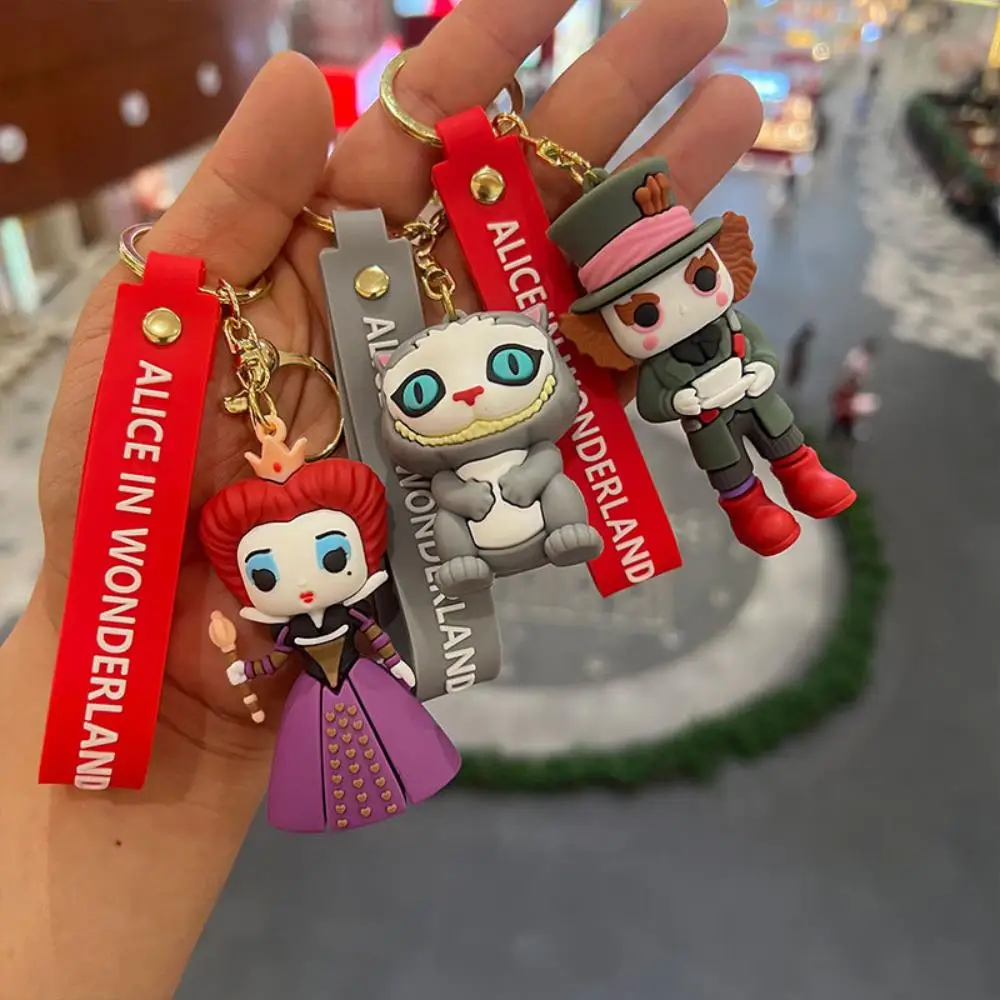 Disney Alice in Wonderland Keychains Anime Alice Mad Hatter Red Queen Princess Key Ring Birthday Christmas Gift Jewelry