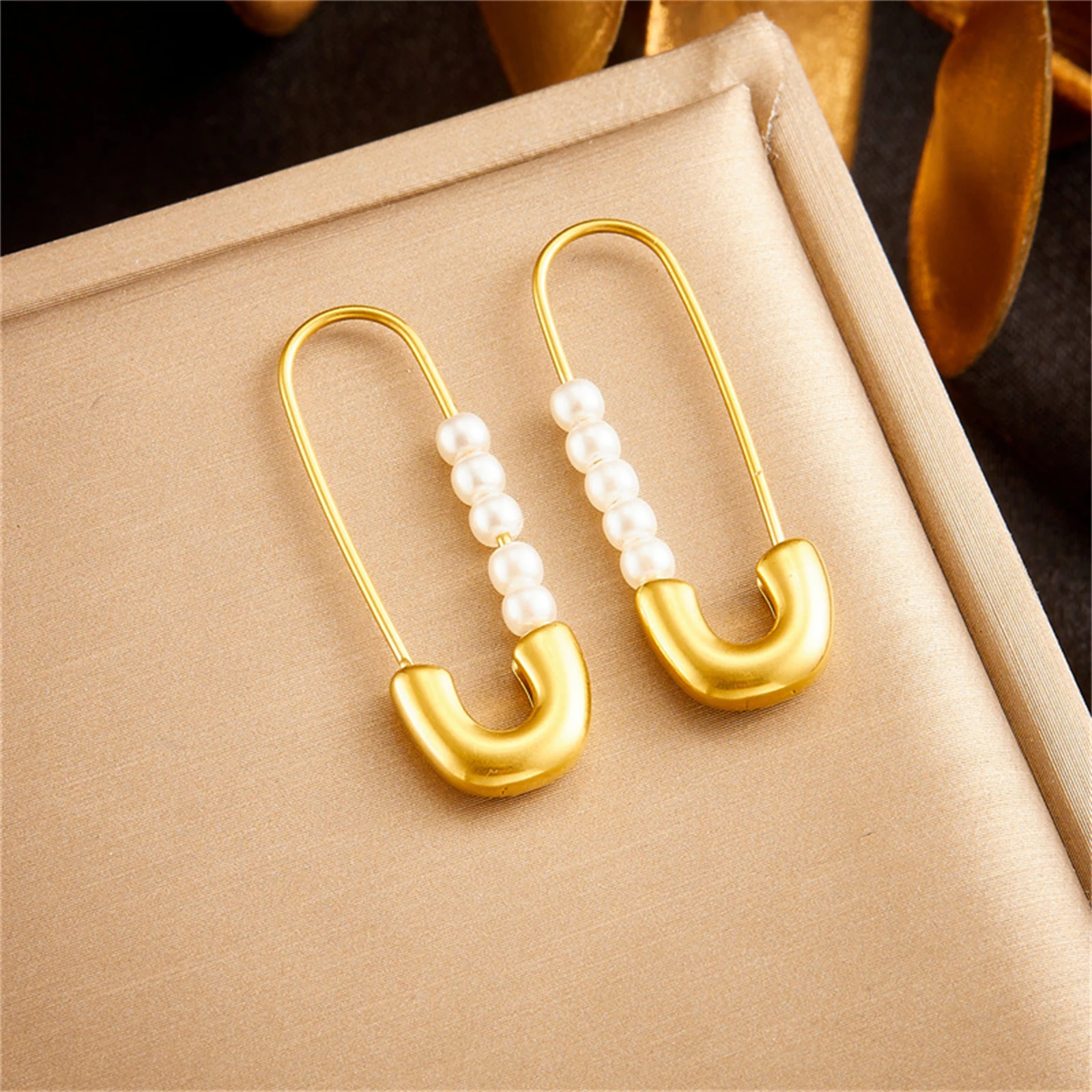 316L Stainless Steel Vintage Simplicity Pearl Safety Pin Earrings For Women Fashion High Jewelry Party Gifts