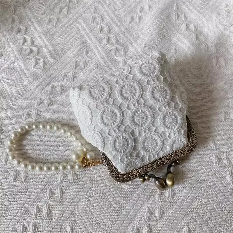 Lost in Vintage Metal Frame Coin Purse Soft Lace Appqulies Kisslock Pouch Wallet Coin Bag Small Cluth with White Parls Chains