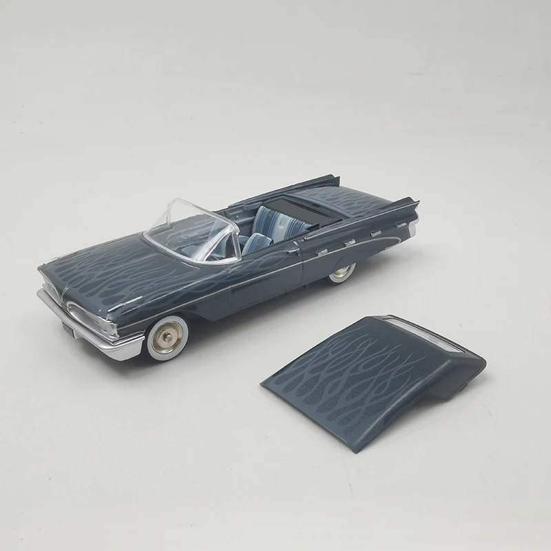 13.5CM Pontiac Bonneville Convertible Car 1959 Classic Car Model Metal Die-Cast & Toy Vehicle Adult Fans Collection Gift 43001