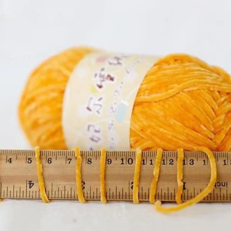 Chenille-Wollgarn, goldene Samtgarnkugel, goldene Seide Edelweiß, handgewebtes DIY-Material, Puppenanhänger, 40 g, 2 mm, 148 m