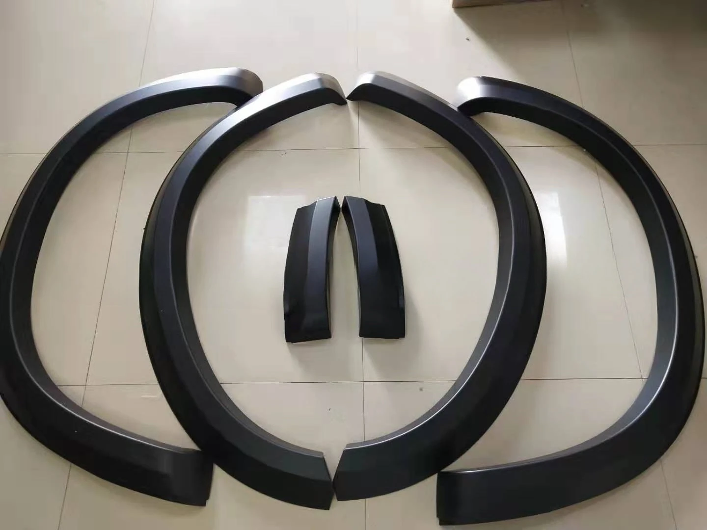 لسيارة شيفروليه كولورادو بيك اب 2018 عجلة السيارة قوس صب حماية قطاع ترقية الجسم المضادة للخدش الحرس الطين اللوحات أفضل الأسعار