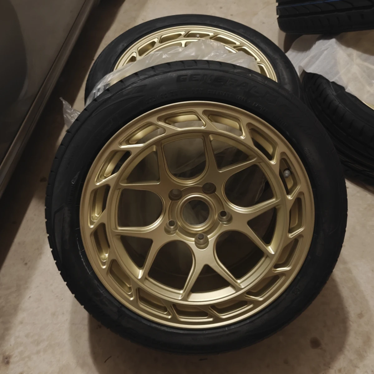 Viaol Champagne Gold Forged Monoblock Concave Alloy Wheels 19-24 Inch 5*120/5*112 Customized Finish New for Retrofit/Upgrade for
