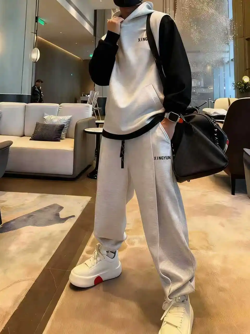 

Спортивный костюм для подростков: модный комплект из жилетки и брюк для школьников и детей, осенне-зимний повседневный наряд