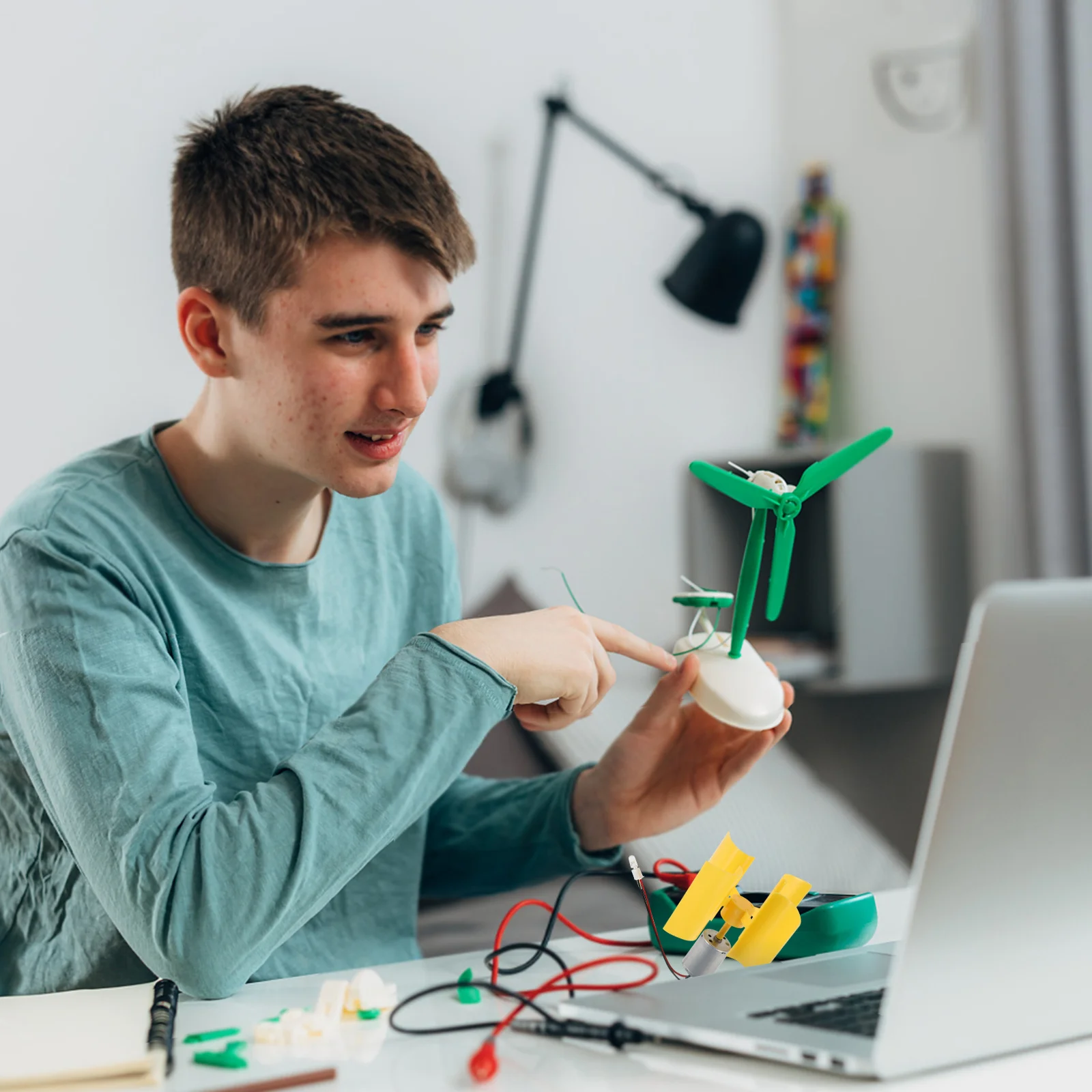 2 szt. Przenośny generator wiatrowy, lekki, mały rozmiar, łatwy montaż, generator energii wiatrowej dla uczniów.